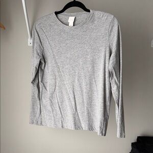H&M Gray Long Sleeve Tee